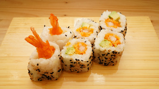 Neige roll crevette tempura avocat